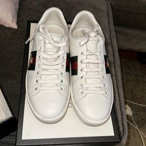 Women’s Ace Embroidered Sneakers with Bee